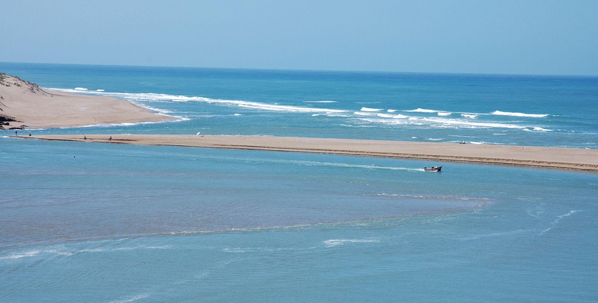 Atlantic coast and lagoon channel